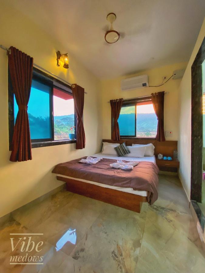 Vibe Meadows Villa With Private Swimming Pool Near Kashid Beach Ngoại thất bức ảnh