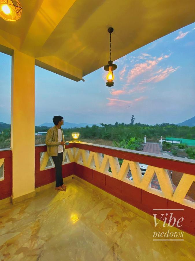 Vibe Meadows Villa With Private Swimming Pool Near Kashid Beach Ngoại thất bức ảnh